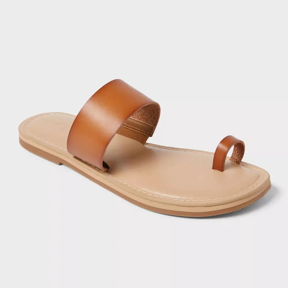 Universal Thread - Women's Tan Juno Toe Ring Sandals Various Size.